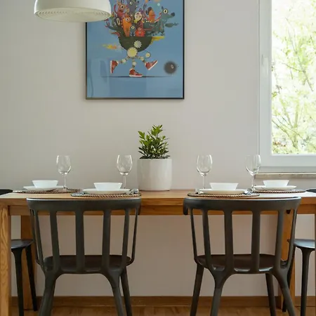 Beautiful In For 4 People By Rent Like Apartman