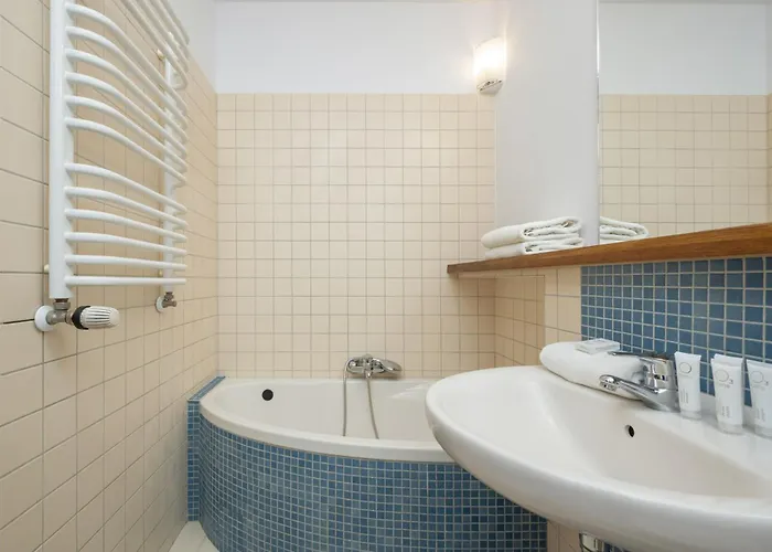 Beautiful In For 4 People By Rent Like Apartament *